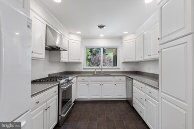 25800 Collins Ave, Chestertown, MD 21620 - photo 4