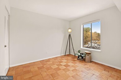 11301 Commonwealth Dr unit 201, Rockville, MD 20852 - photo 7