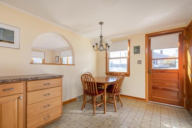 24 Finch St Westbrook ME 04092-large-007