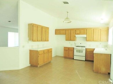 14429 Navarro Dr, Victorville, CA 92395 - photo 6