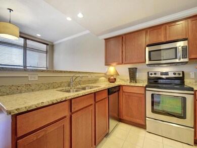 305 E 31st St unit 5, Austin, TX 78705 - photo 4