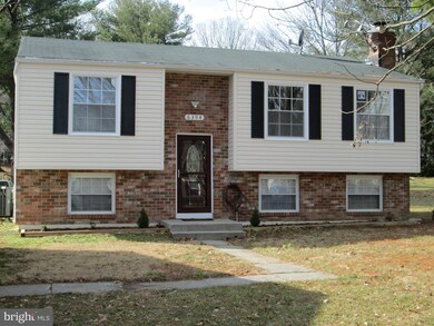 6394 Looking Glass Ln, Columbia, MD 21045 - photo 2