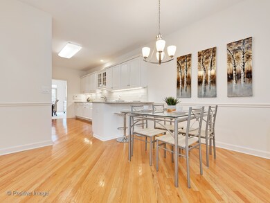 4409 N Seminole Dr, Glenview, IL 60026 - photo 7