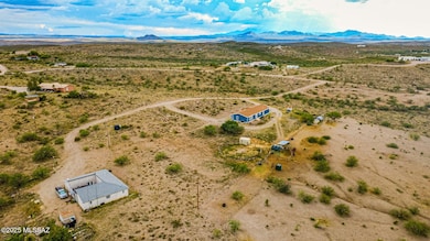 13555 S Bell Rd, Benson, AZ 85602 - photo 6