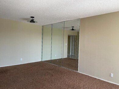 605 Oaks Dr unit 603, Pompano Beach, FL 33069 - photo 5