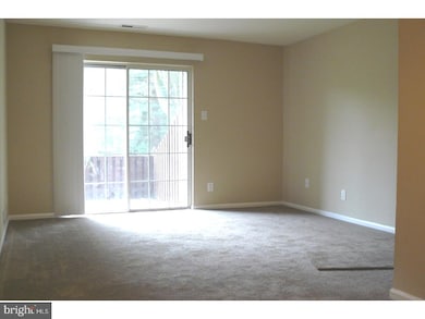 2705A Yarmouth Ln unit 2705, Mount Laurel, NJ 08054 - photo 5