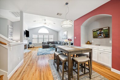 650 Westcross St unit 29, Houston, TX 77018 - photo 4