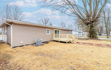 116 S 6th St, Austin, IN 47102 - photo 3