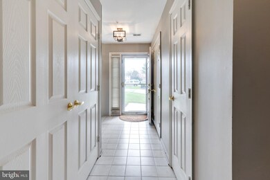 9 Thomas Craddock Ct unit 9, Pikesville, MD 21208 - photo 3