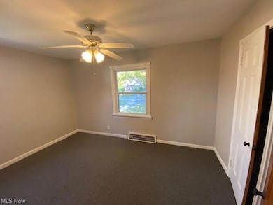 1s Floor Bedroom