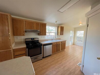 5 Drifter Ln, Dayton, NV 89403 - photo 5