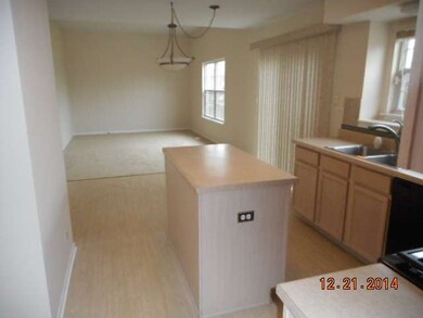 43 Pine Hill Dr, North Aurora, IL 60542 - photo 5