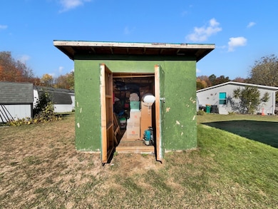 2500 Mann Rd unit 421, Clarkston, MI 48346 - photo 4