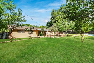 108 Glenwood Dr, Fredericksburg, TX 78624 - photo 3