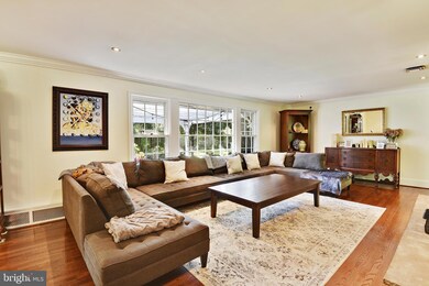 7108 Park Terrace Dr, Alexandria, VA 22307 - photo 5