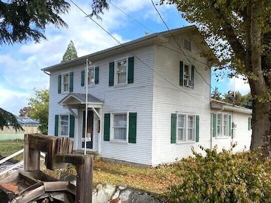 3364 Bursell Rd, Central Point, OR 97502 - photo 2