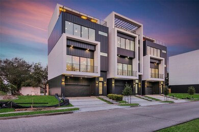 709 Memorial Heights Dr, Houston, TX 77007 - photo 2