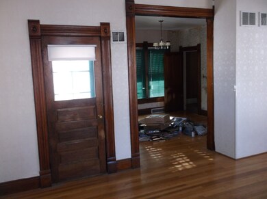 130 N Vernon St, Princeton, IL 61356 - photo 6