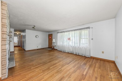 1012 W New York St, Aurora, IL 60506 - photo 6