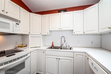 12938 Vergennes St, Lowell, MI 49331 - photo 2