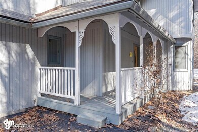 03-Front Exterior_KC_04260