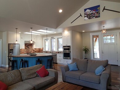 60170 Ridgeview Dr E, Bend, OR 97702 - photo 7