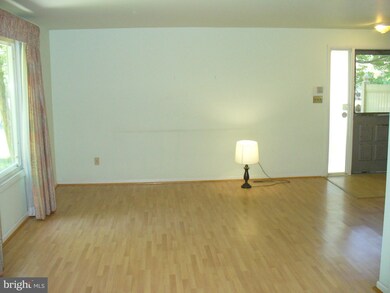 43 Eastford Ct, Parkville, MD 21234 - photo 3