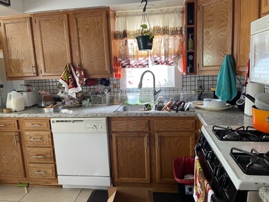 115 N Frolic Ave, Waukegan, IL 60085 - photo 6