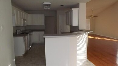 1009 Helenes Way, Slidell, LA 70461 - photo 5