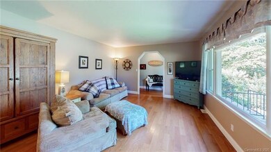 64 Odonald Rd, Asheville, NC 28806 - photo 5