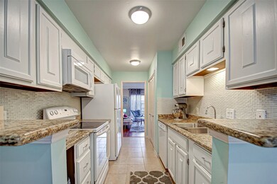 10292 Longmont Dr unit 404, Houston, TX 77042 - photo 6