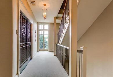 6126 Saint Charles Ave unit B, New Orleans, LA 70118 - photo 4