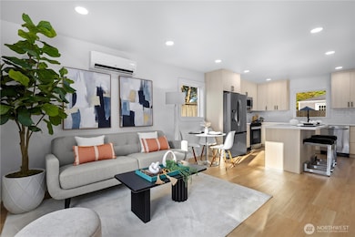 9737 Evanston Ave N, Seattle, WA 98103 - photo 5