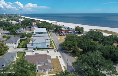 1822 15th St unit A, Gulfport, MS 39501 - photo 2