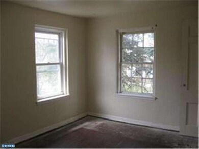 2900 W Octagon Rd, Camden, NJ 08104 - photo 7