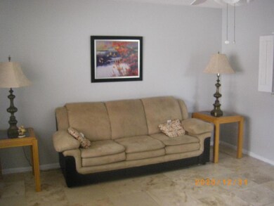 285 Norwich L, West Palm Beach, FL 33417 - photo 2