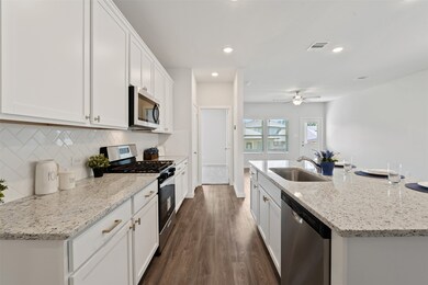 8135 Arrowroot Ln, Magnolia, TX 77354 - photo 6