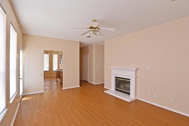 3909 Parkhaven Dr, Denton, TX 76210 - photo 4