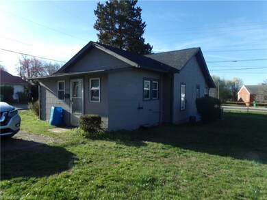 503 E Fairfield Rd, High Point, NC 27263 - photo 4