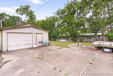 409 N Chickasaw Ave, Claremore, OK 74017 - photo 5