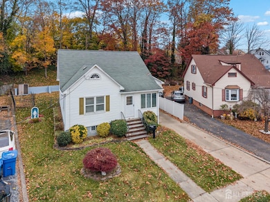 23 W Grochowiak St, South River, NJ 08882 - photo 2