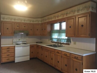 220 Plum St, Danville, OH 43014 - photo 2