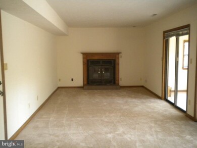 23231 Holly Hill Ln, California, MD 20619 - photo 2