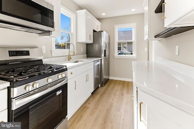 216 E Howard St, Clayton, NJ 08312 - photo 5