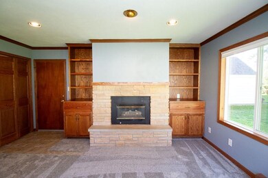 294 25th Ave SW, Cedar Rapids, IA 52404 - photo 7