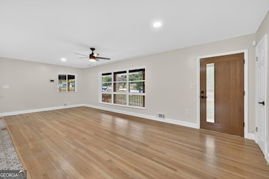 2296 Lyle Rd, Atlanta, GA 30337 - photo 5