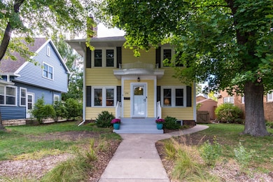 210 22nd St S, La Crosse, WI 54601 - photo 2