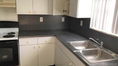 2644 NW 18th Terrace, Oakland Park, FL 33311 - photo 2