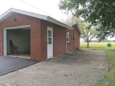 1884 N Genoa Clay Center Rd, Genoa, OH 43430 - photo 2