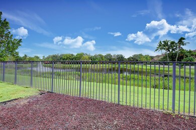Lovely Lakefront Fenced Yard